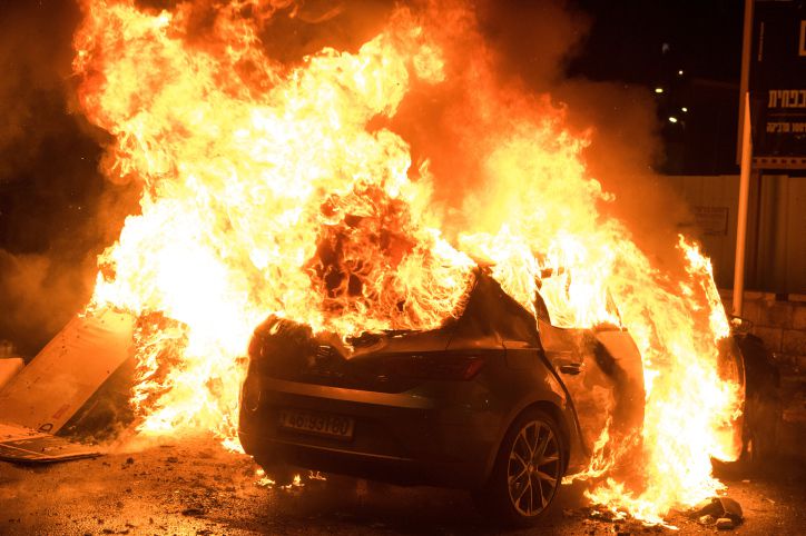 מוסיף להיות קשה מצבו של הפצוע מההצתה בעכו