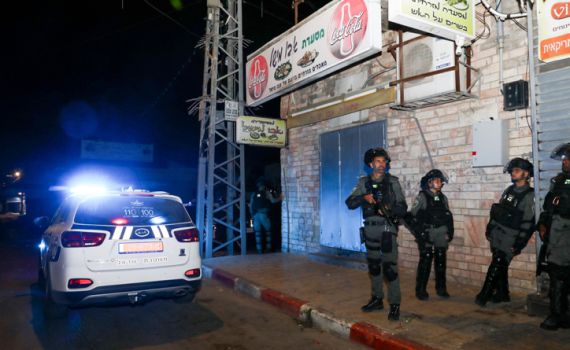 בין אזרחות ליהדות – אנשי לוד בשליחותם ההיסטורית