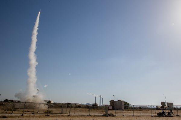 הירי נמשך: פגיעות ישירות באשדוד ואשקלון