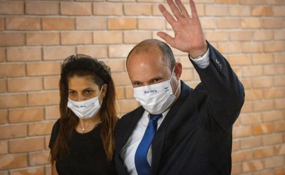 הישג לבנט: כל ההחלטות בממשלה באישורו