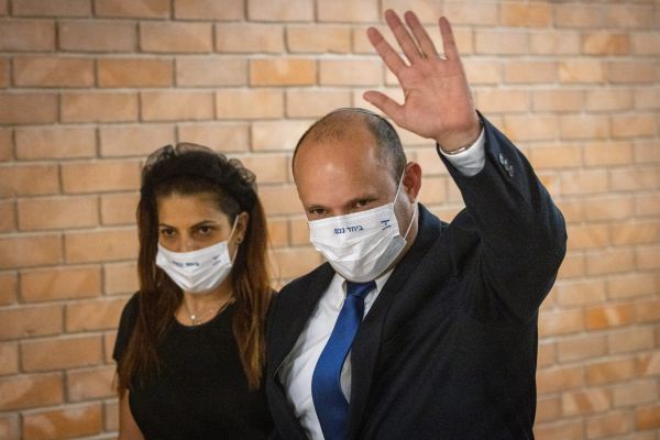 הישג לבנט: כל ההחלטות בממשלה באישורו