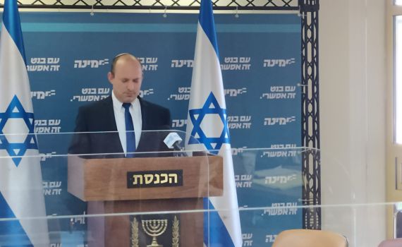 בנט: "העם לא יסלח למי שיקח את ישראל לבחירות"