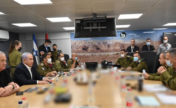 גנץ: "על כל יום ירי נחזיר את ארגוני הטרור שנים אחורה"