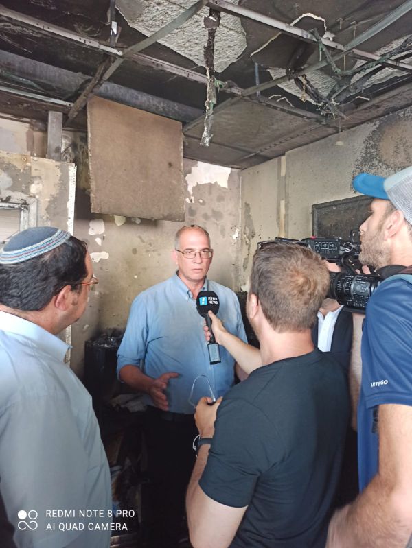 ח"כ אורבך לאוחנה: "אוזלת יד של המשטרה"