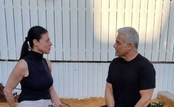 המאמץ נמשך: הושגו הסכמות בין לפיד לעבודה