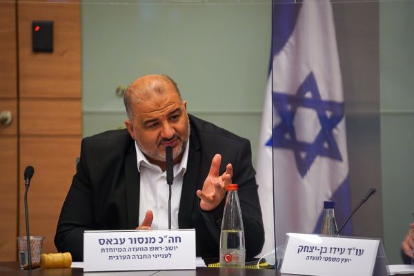 ההישג של עבאס: יוסדרו 3 מאחזים בדואים בנגב