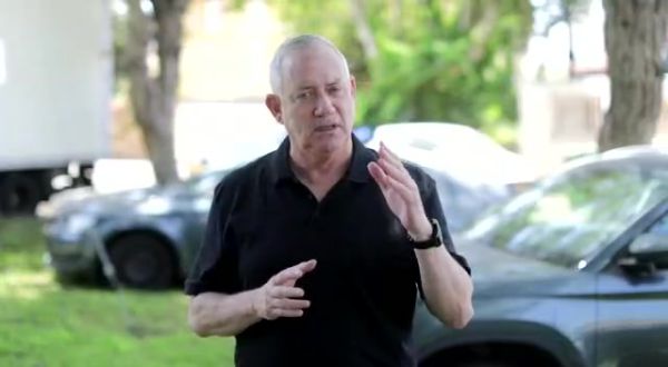 גנץ למשלחת האמריקנית: "המטרה היא להביא לשקט"