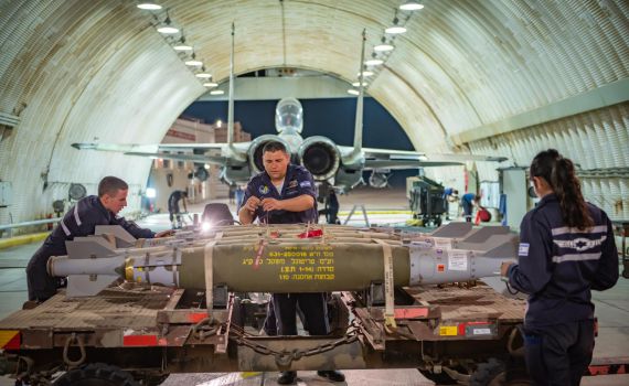 בעקבות הירי: צה"ל תקף מעל 130 יעדים ברצועה