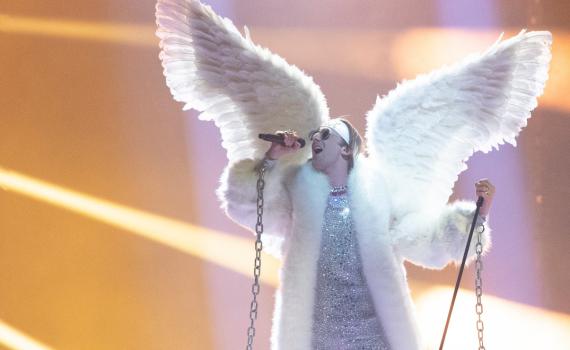 קבלו אותם: האאוטפיטים שעשו לנו את האירוויזיון