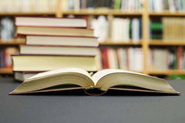 במקום שבו צריך אותי | ספרה הרביעי של עופרה לקס