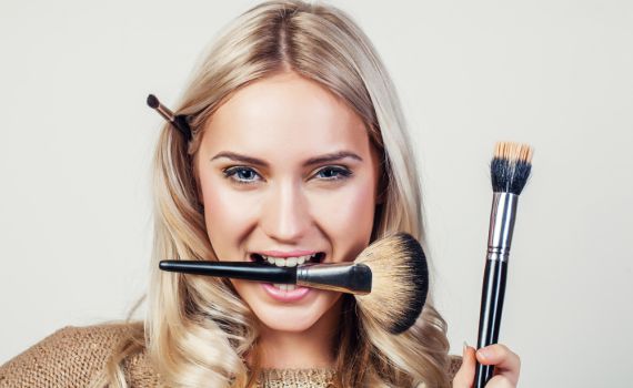 טריקים לאיפור שישאר עמיד גם בשבת: צפי