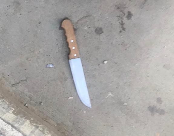 חשד לנסיון פיגוע: מחבל זרק סכין לעבר מאבטח ונעצר