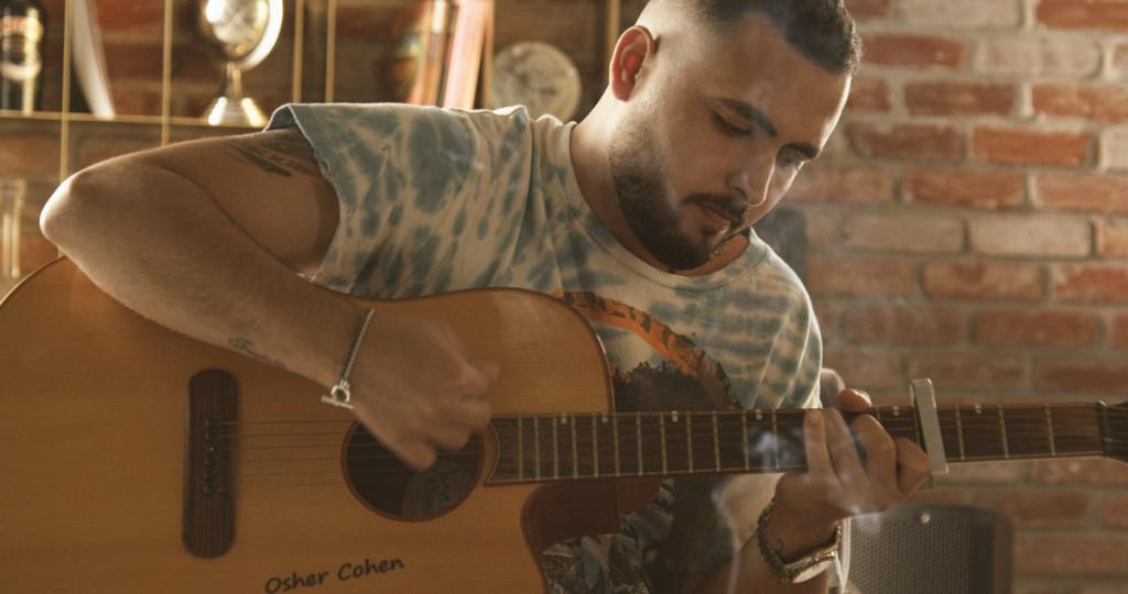 "זוגות כאלה"|  אושר כהן בסינגל חדש וממכר