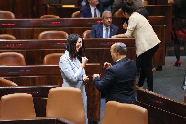 הכנסת מתרגשת עם שירלי פינטו: "הכל אפשרי"