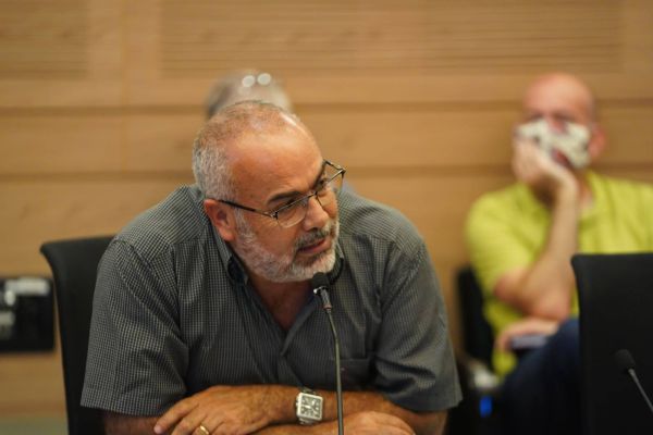 ח"כיות דורשות למנוע את כניסת היועץ המסית לכנסת