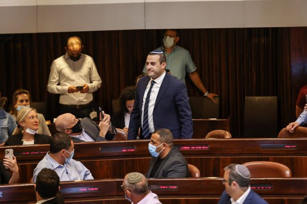 ח"כ לשעבר מימינה תוקף את סיבוב הפרסה של בנט