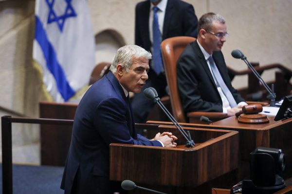 "לא ניתן לאף פרלמנט לחוקק הכחשת שואה"