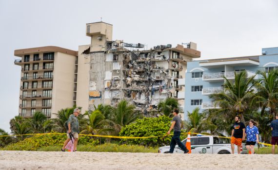 אסון קריסת הבניין במיאמי: מניין ההרוגים עלה ל-10