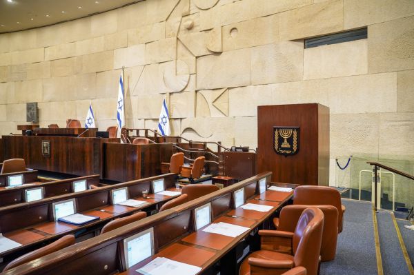 באופן נדיר: הכנסת לא תוכל לבחור שני נציגים מטעמה