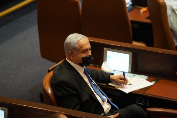 רגע האמת מתקרב: מה יקרה אם נתניהו יתפטר?