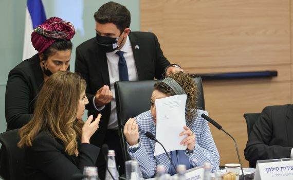 בדיקת המצלמות קבעה: לקואליציה כן היה רוב