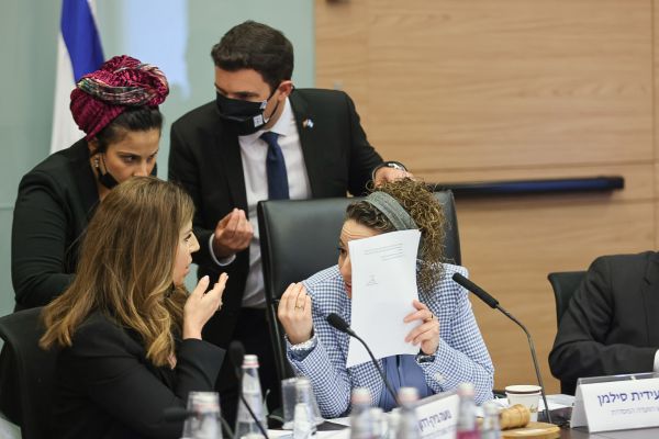 בדיקת המצלמות קבעה: לקואליציה כן היה רוב