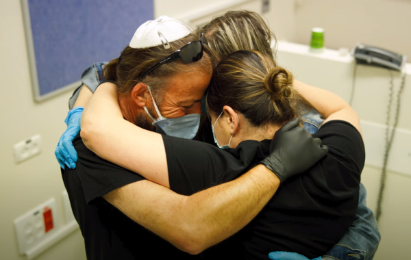 סיכום קורנה| קרן פלס וזיו קורן ביצירה מרגשת. צפו: