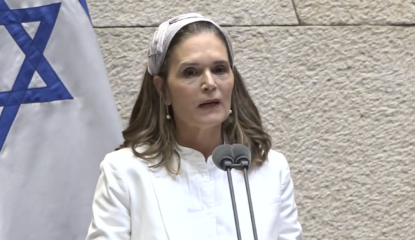 "תסתכל לי בעיניים"  – השאלה של וולדיגר לבנט