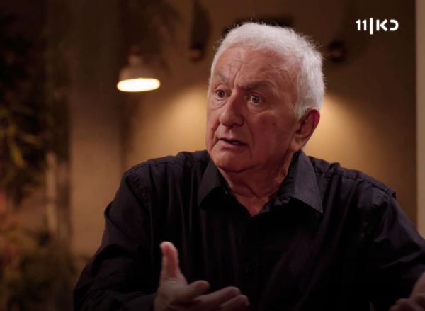 צפו: כשבגין נשאל, אתה נוטל תרופות פסיכיאטריות?