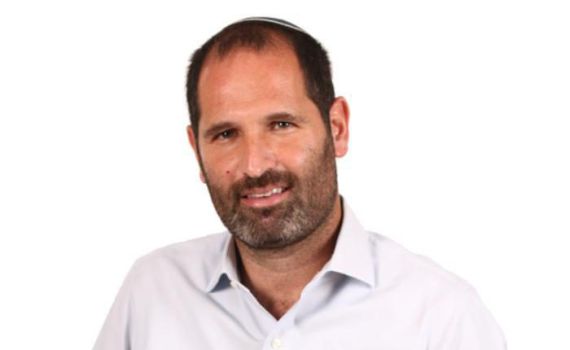 היועמ"ש דורש לבחון מחדש את מינוי של המנכ"ל הסרוג