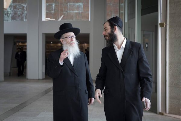 הותר לפרסום: זה העוזר של השר שנעצר הבוקר