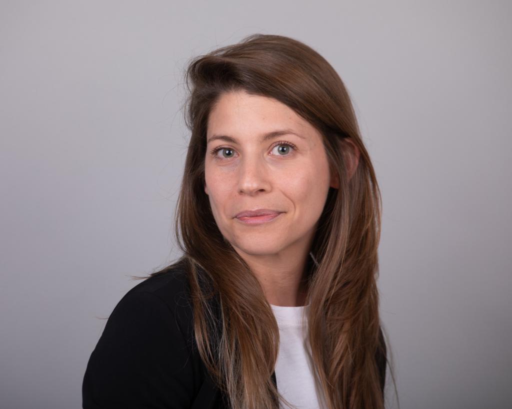 פריג' מינה את האחיינית של הרב אלון למנכ"לית משרדו