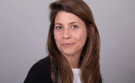 פריג' מינה את האחיינית של הרב אלון למנכ"לית משרדו