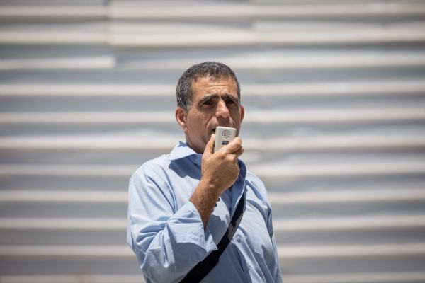 השותף החדש של בנט קורא לחקור רבנים: "הסתה"