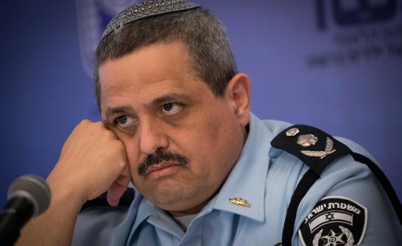 המפכ"ל לשעבר אלשיך ייעץ לתנועת הדגלים השחורים