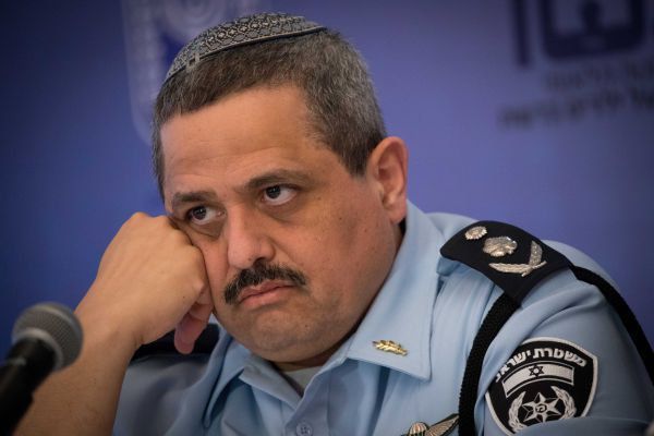 המפכ"ל לשעבר אלשיך ייעץ לתנועת הדגלים השחורים