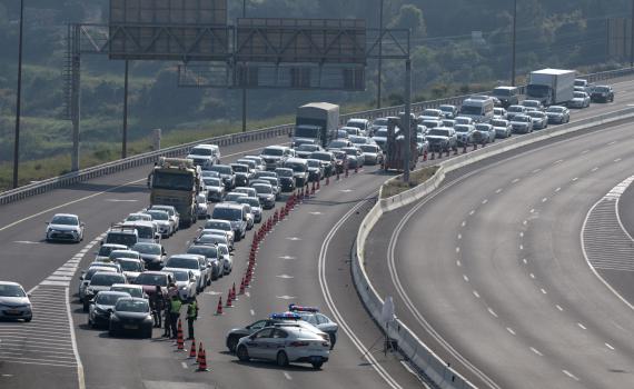 אחרי החסימות והפקקים: כל הכבישים נפתחו לתנועה