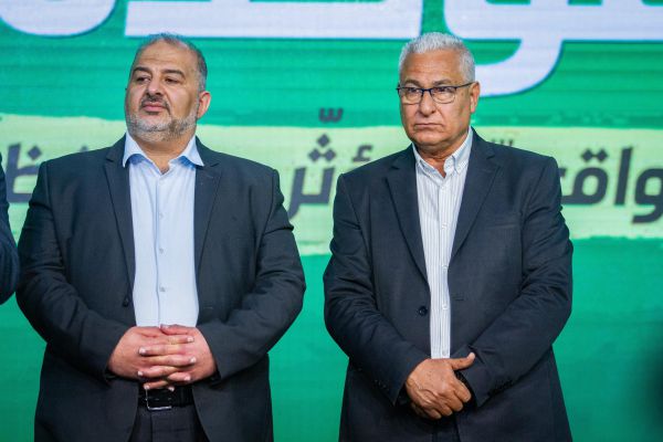 מקורב לרע"מ: המו"מ עם גוש השינוי לקראת פיצוץ