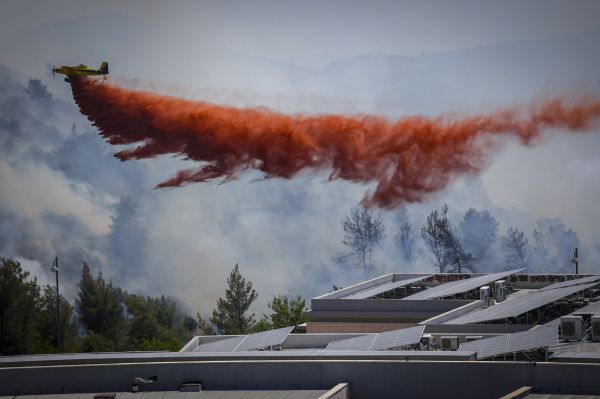 שריפת ענק במעלה החמישה: החל פינוי תושבים