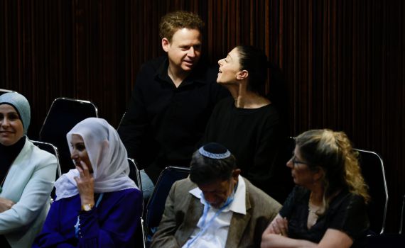 בן הזוג של השרה לועג לבנט: "באיזה פרק מדובר?"