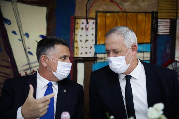 מה אפשר ללמוד מהחיבור של גנץ וסער?