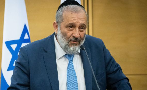 אריה דרעי מזהיר את מנסור עבאס