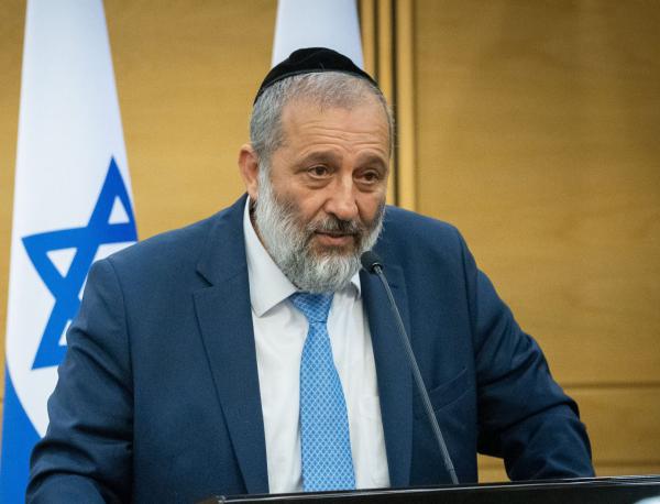 אריה דרעי מזהיר את מנסור עבאס