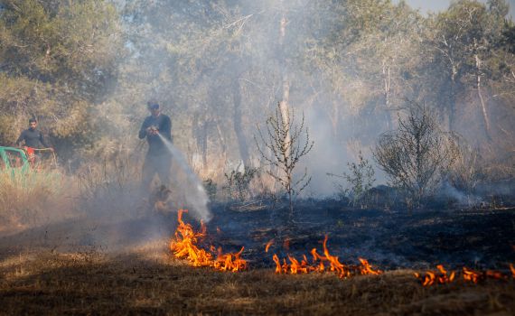 עוטף עזה בוער: לפחות חמש שריפות מהבוקר