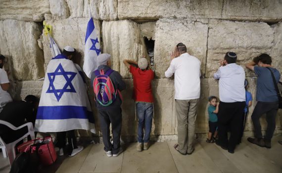 איך כמעט חזרתי בתשובה בצעדת הדגלים?