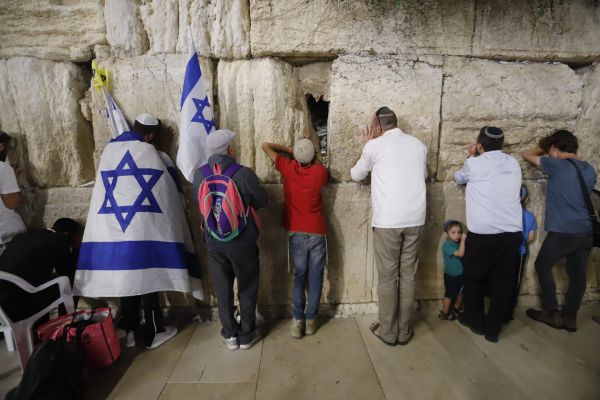 איך כמעט חזרתי בתשובה בצעדת הדגלים?