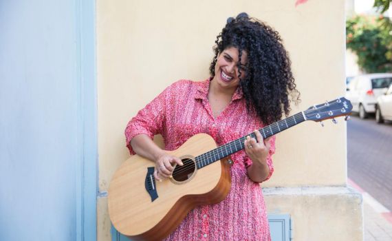 כוכבת עולה| הזמרת הדתייה שאתם חייבים להכיר