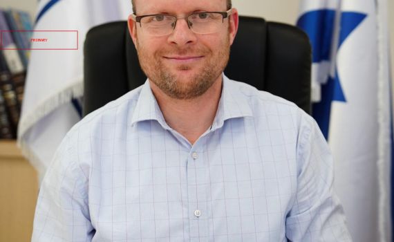 מינוי סרוג נוסף: כהנא מינה מנכ"ל זמני לרבנות הראשית