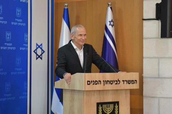 "האויבים בחוץ מטרידים אותי פחות מהקרע בחברה"