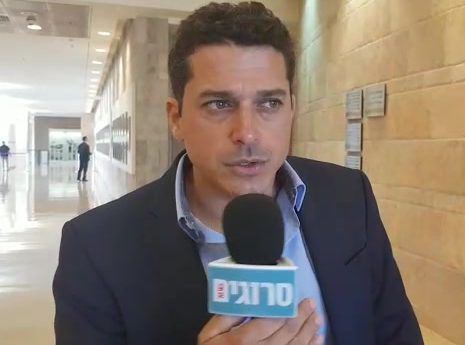 שיקלי: "ממשלת גרמניה משלמת לארגוני השמאל"